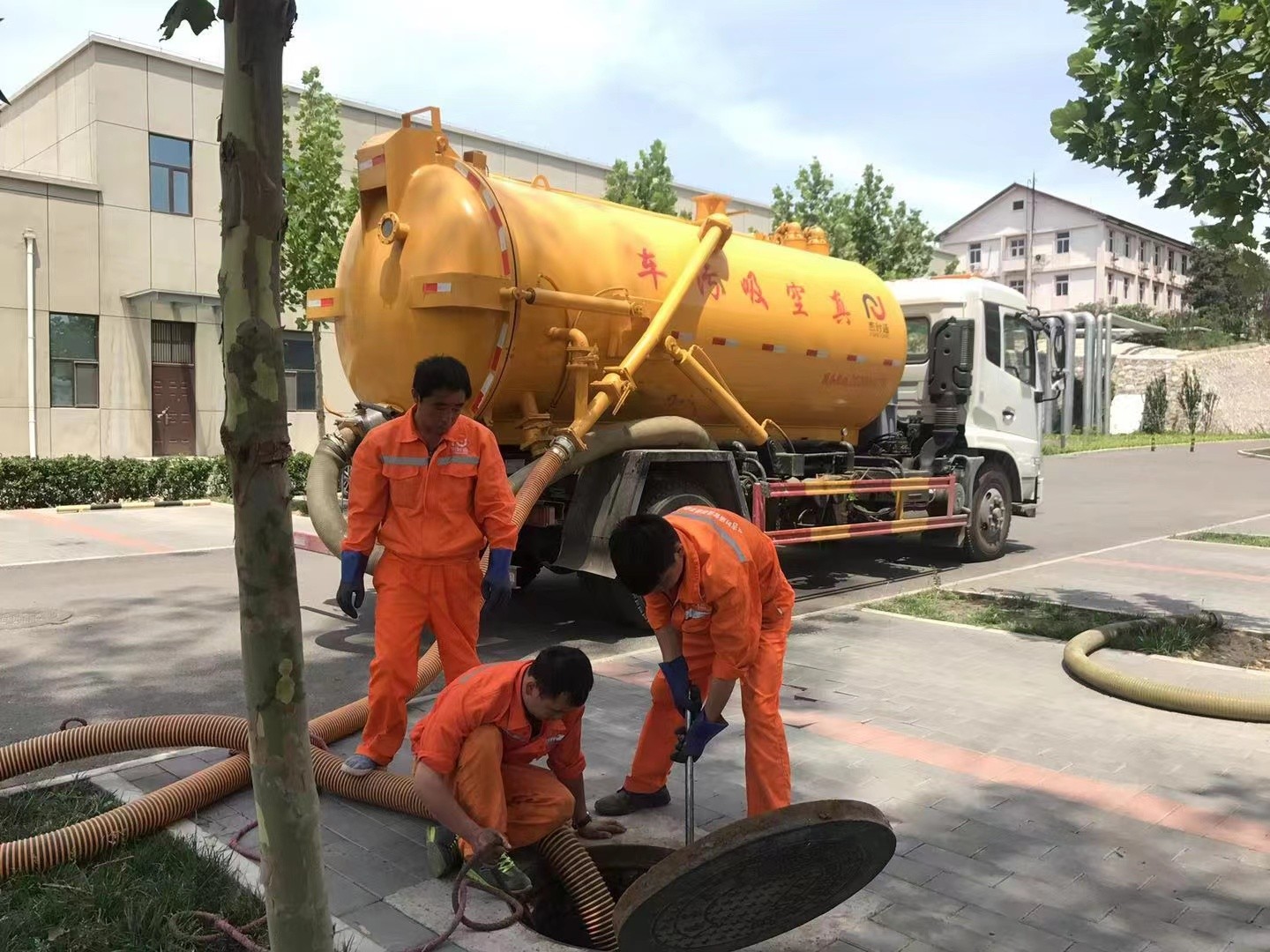 饶阳化粪池清理与5-8吨吸粪车施工效率分析